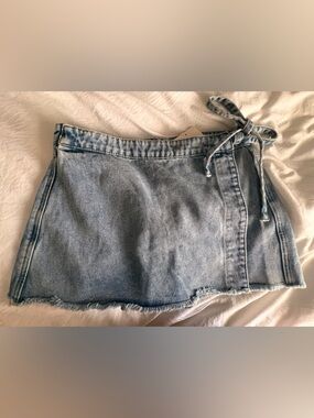 NWT So Me Denim Skort with pockets